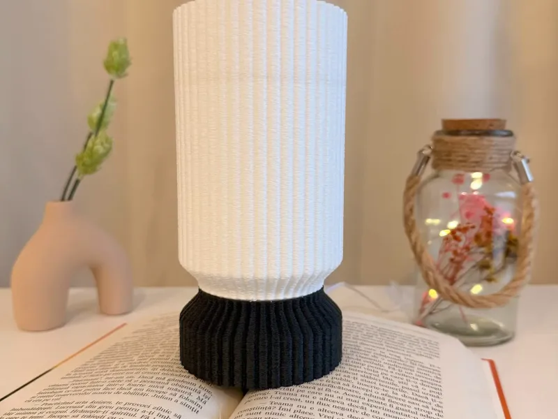 Table lamp