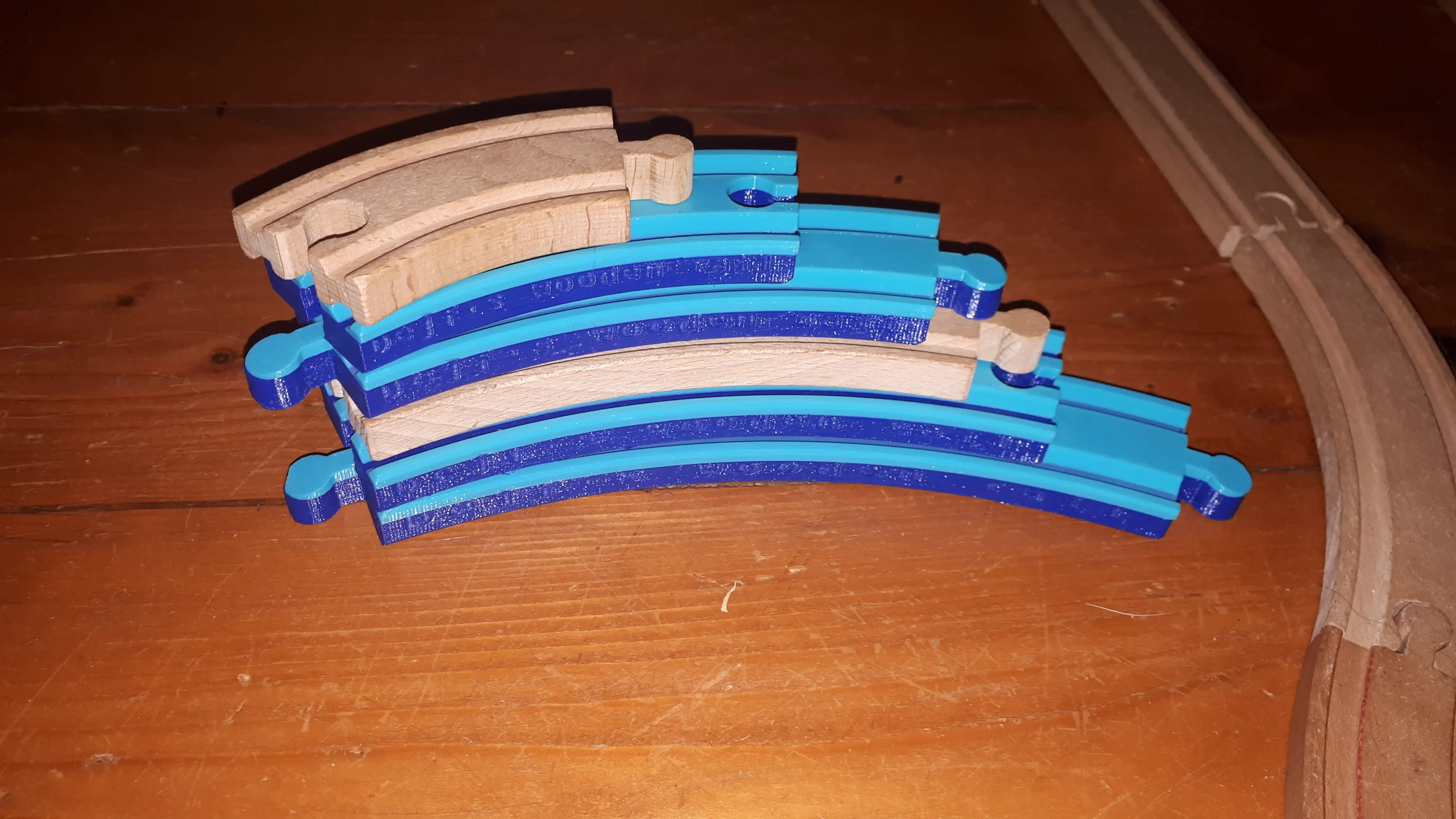 Wooden railway curves 45 degrees, various ends and lenghts