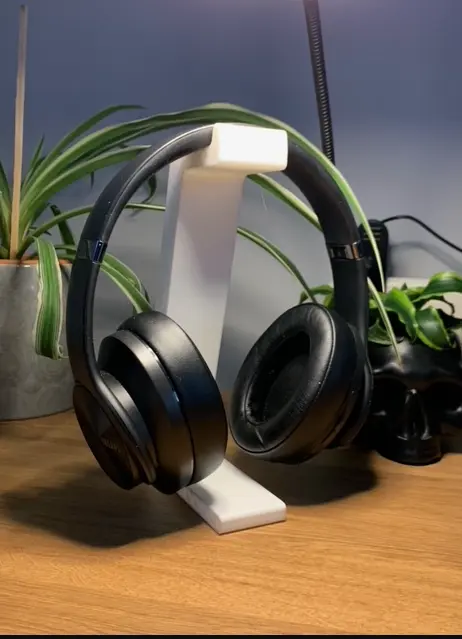 Headphone holder
