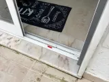 Leaky aluminum windows-1