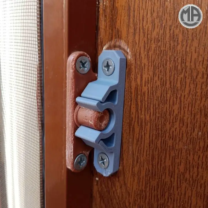 window screen frame holder