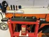 Hydraulic workshop press storage.-4