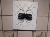 CRAWLING HANDS WALL DECOR-1