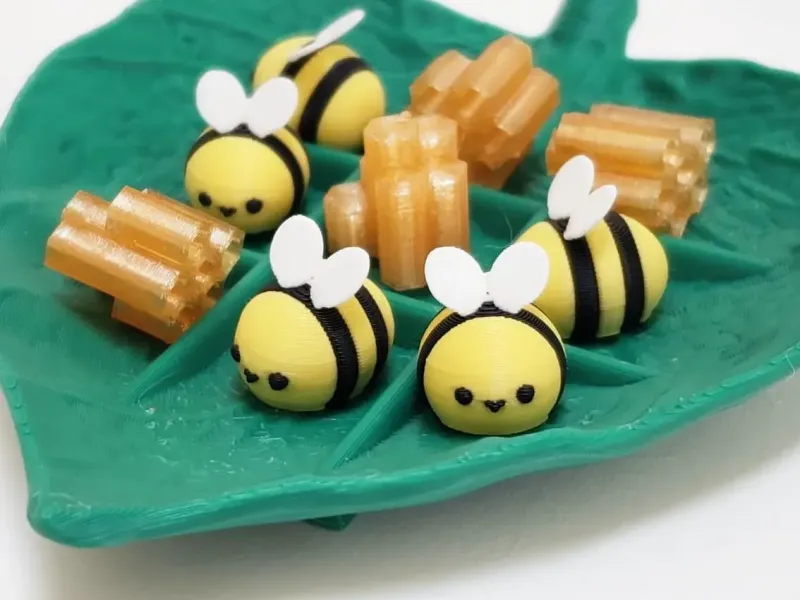 Tic Tac Toe - Leaf (Bee and Honeycomb)
