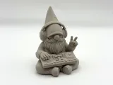 Chill DJ Gnome-2