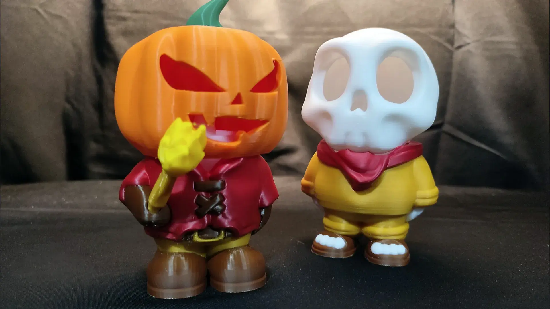 LED CANDLE HOLDER PUMPKIN AND SKULL