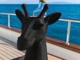 Giraffe wine holder-0