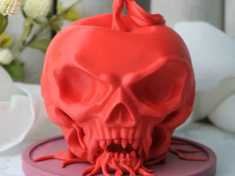 Spooky Skull Apple Sculpture – Unique 3D Art