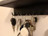 حامل مفاتيح ثنائي اللون-2