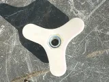 Piece de serrage pour écrou M8-1
