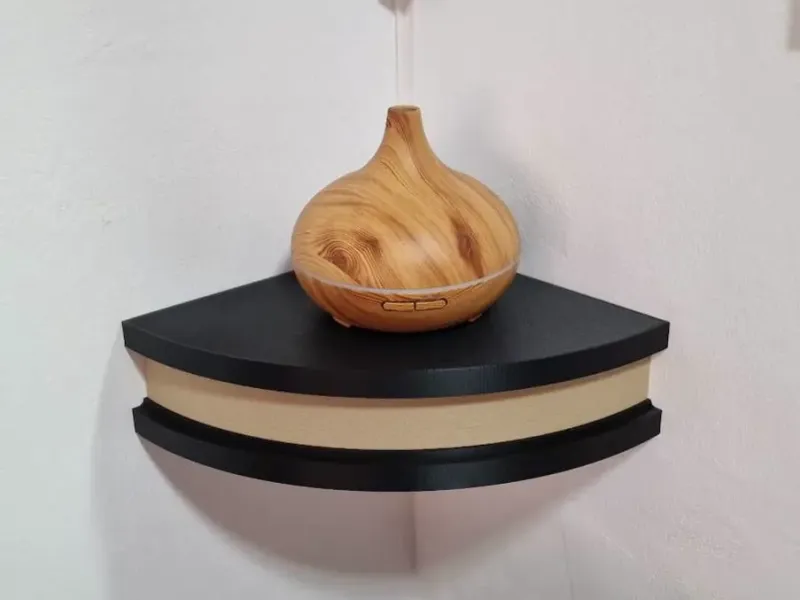 Corner shelf
