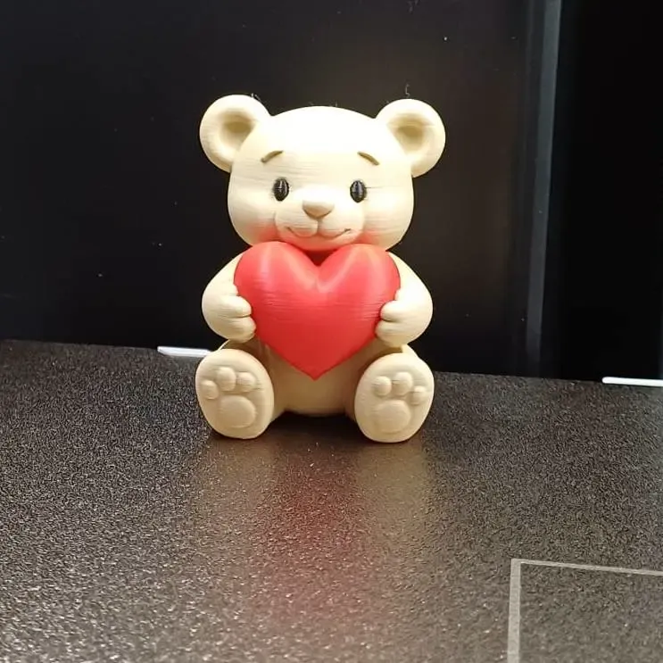 Ein kleiner Bär mit ganz viel Liebe