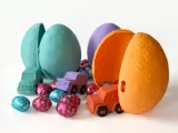 Egg-shaped container-2