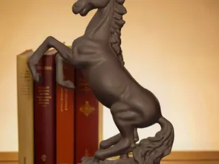Лошадь Конь horse
