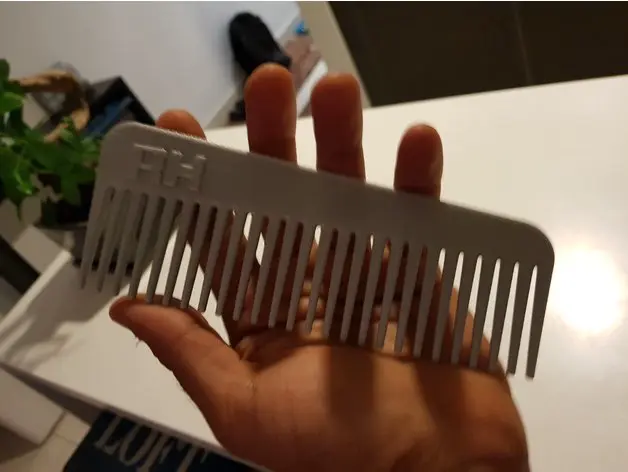 Hair comb مشط لشعر