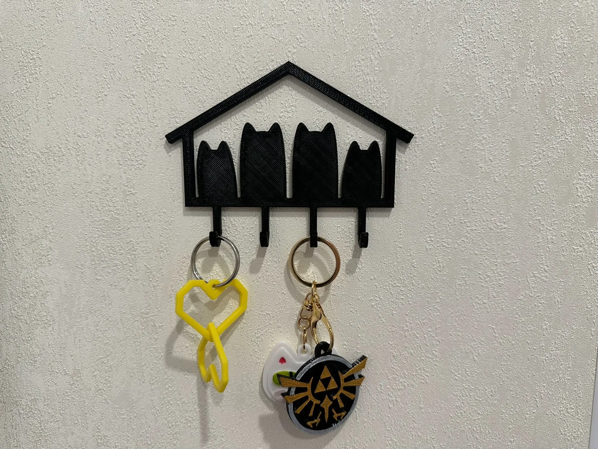 Cat key holder with 4 hooks