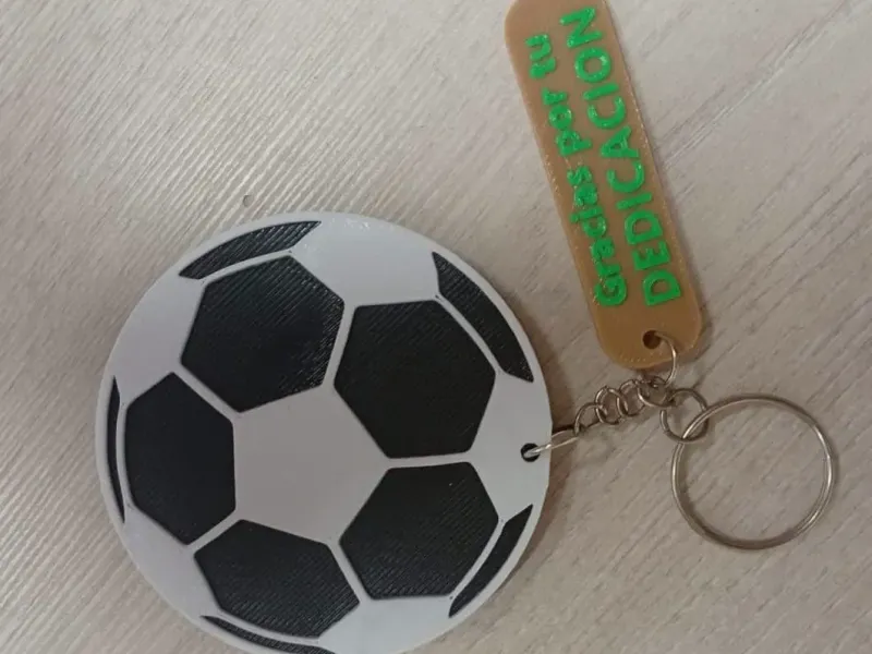 Llavero de pelota plana - football keychain