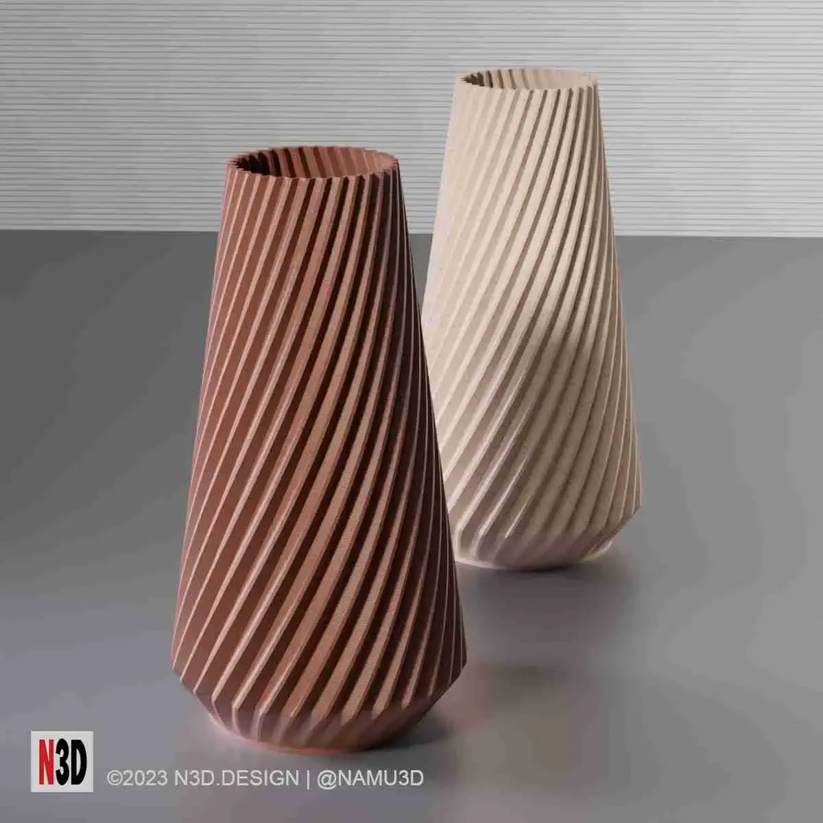 Vase 0021 B - Sharp twisted vase