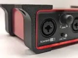 2i2 Holder-0
