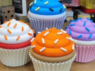 Cupcake Shaped Two Compartment Container