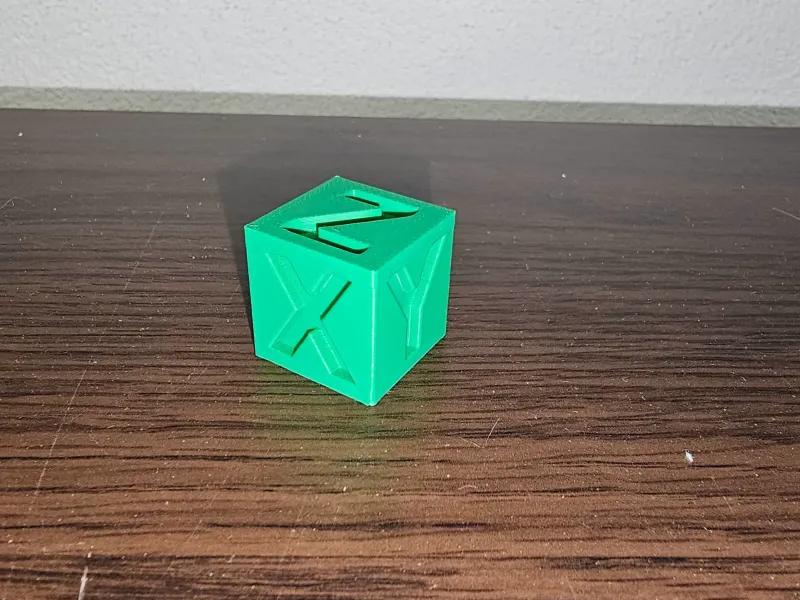 Calibration cube XYZ