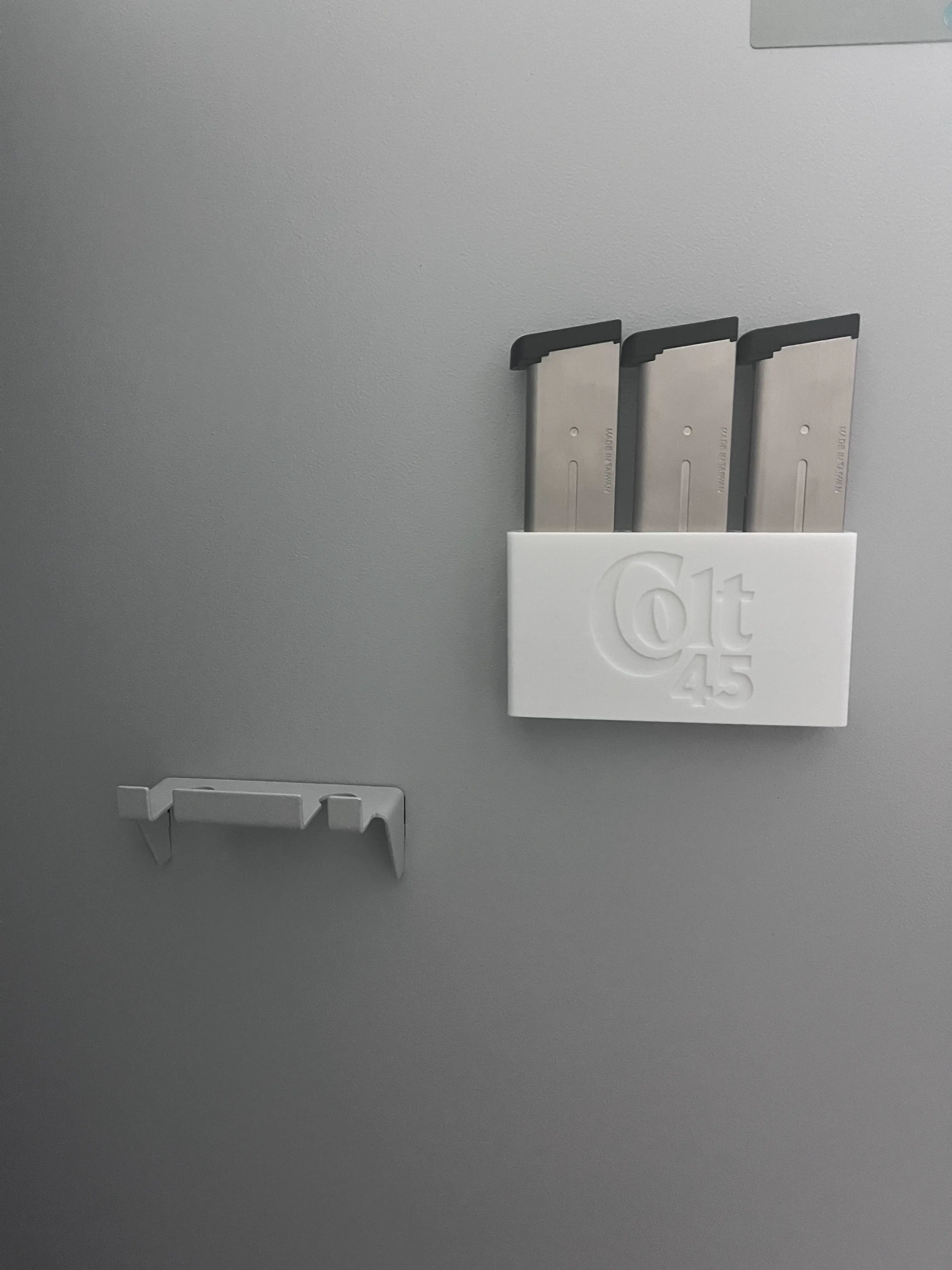 3D MODEL OF .45 CAL PISTOL MAGAZINE RACK FOR SAFE