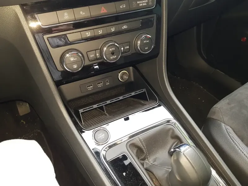 ateca vide poche console