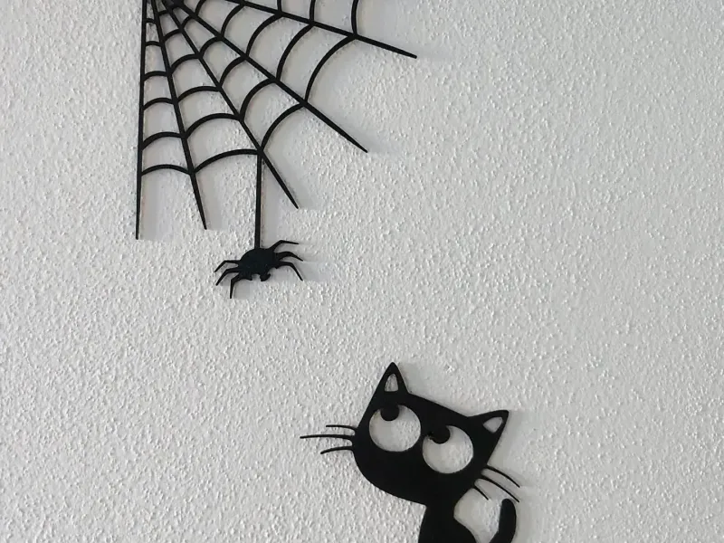 Kitty & spider wallart