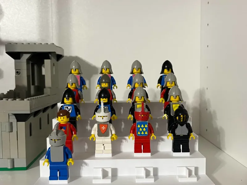 Short Stack Minifigure stand for 20