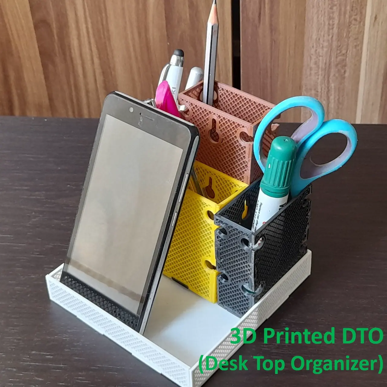 dTO (Desk Top Organizer) stampato in 3D