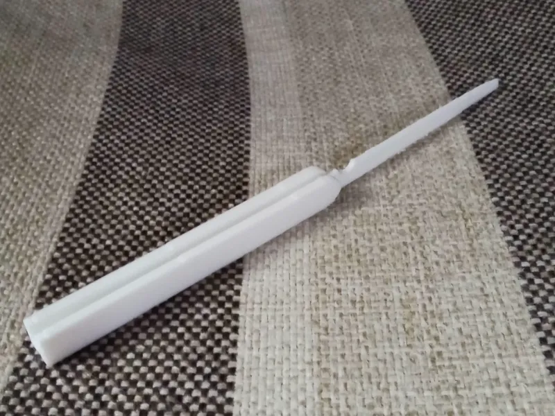 No assembly required, foldable paper knife