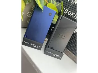 Nintendo DS Lite & DSi Display Stand