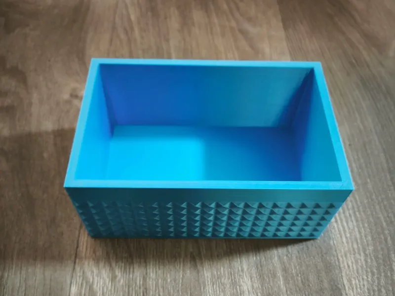 Storage box