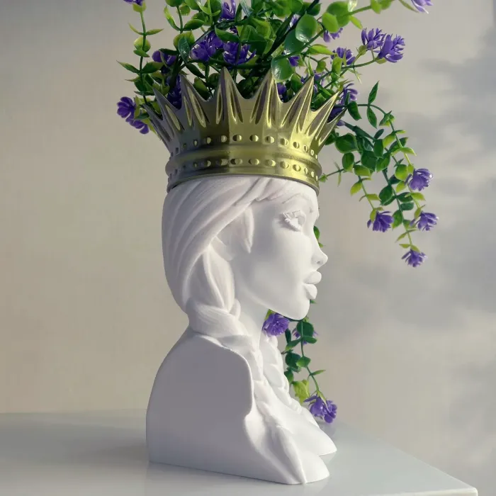 home-decorations-ornaments-stl-download-queen-bust-planterby-oasis3dlab