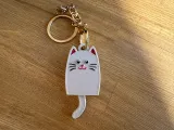 Cat with dangling tail-1