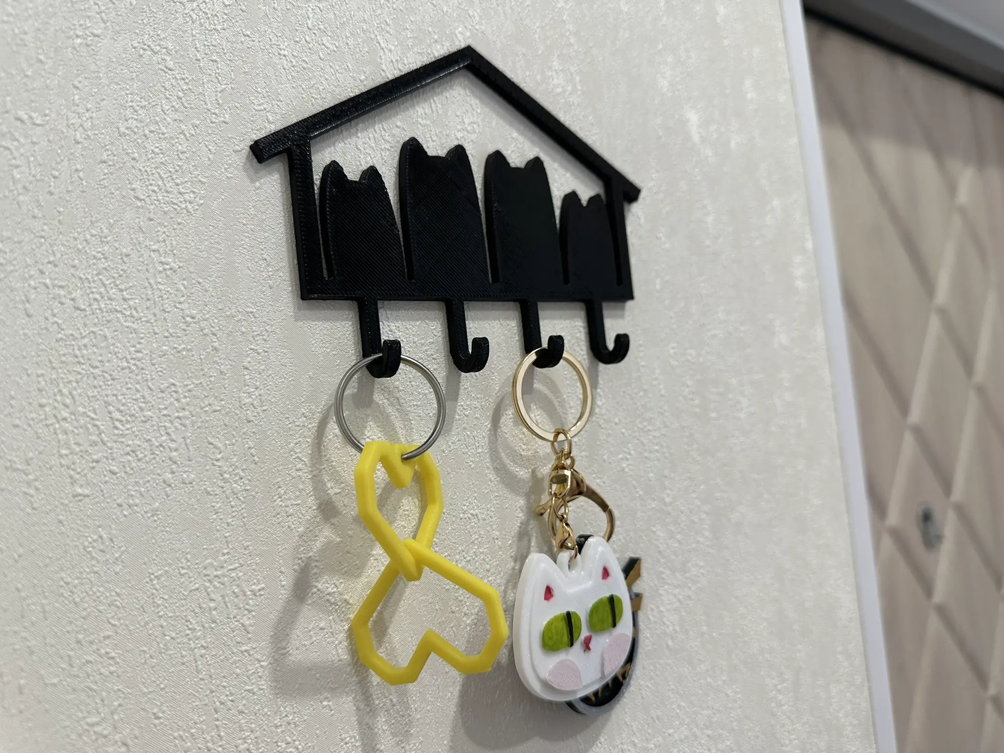 Cat key holder with 4 hooks