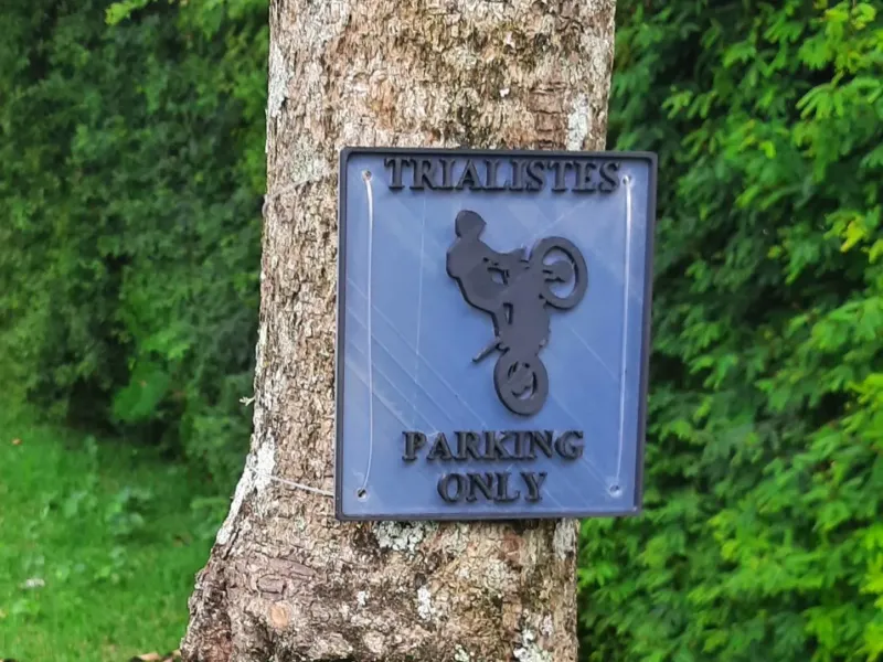 Trial parking sign