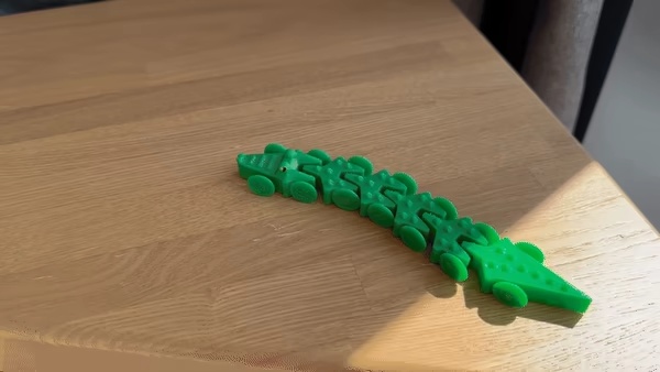 Flexi croco pe roți-1