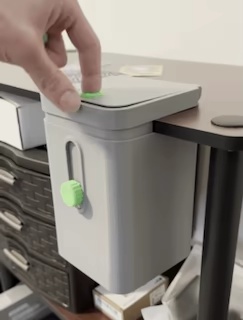 Desk Mounted Trash Can-1