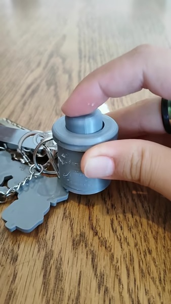 button fidget