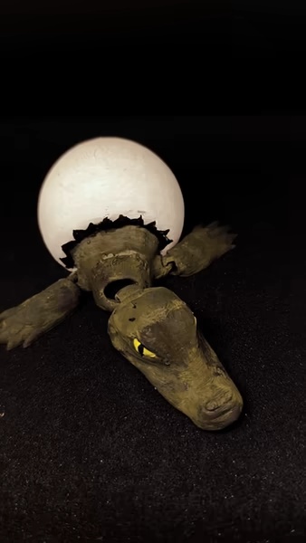 🐊🥚 CrocHatch Articulated Crocodile Hatching from Egg-2