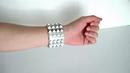 BRACELET À POINTES-1