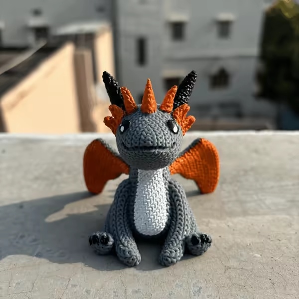 Drago lavorato a maglia