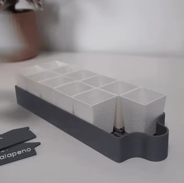 GrowMate 12 - Kit Modulare per la Germinazione dei Semi ad Auto-Irrigazione