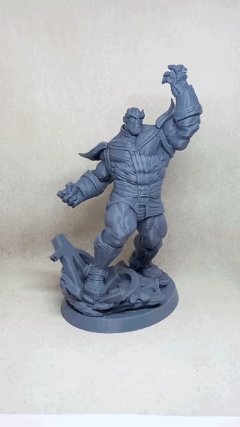 Statue de Thanos v01