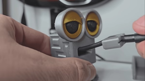 ROBOT IPHONE/ANDROID SMARTPHONE-KABELHALTER-4