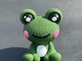 Knitted Frog-0