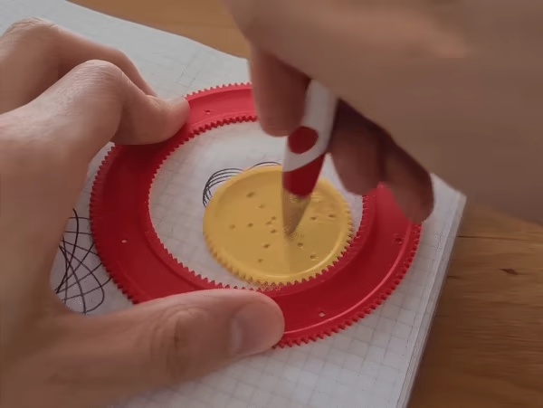 Spirograph drawing template-1