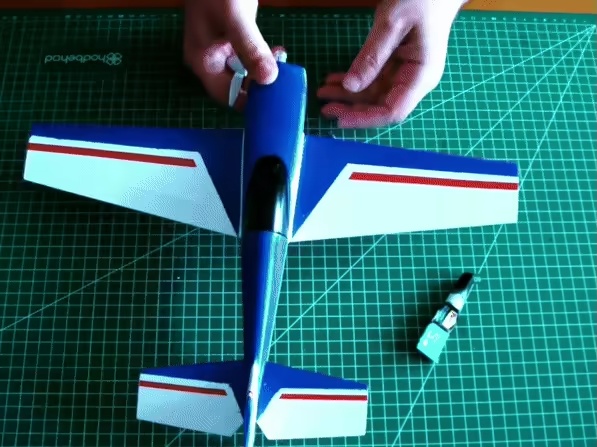 Extra EA-300 Scale Model 1:20