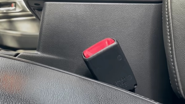 Universal Seat Belt Plug